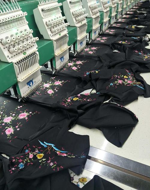 百灵达电脑刺绣章仔绣logo绣服装成衣裁片服帽子t恤绣花